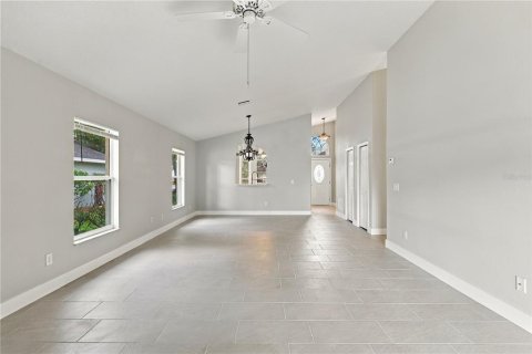 Villa ou maison à vendre à Tavares, Floride: 3 chambres, 140.47 m2 № 2378258 - photo 11