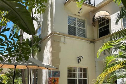 Снять в аренду кондоминиум в Майами-Бич, Флорида 1 спальня, 73.39м2, № 1992573 - фото 4