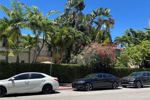 Снять в аренду кондоминиум в Майами-Бич, Флорида 1 спальня, 73.39м2, № 1992573 - фото 2