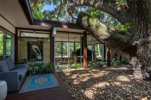 House in Gainesville, Florida 3 bedrooms, 206.8 sq.m. № 1650513 - photo 13