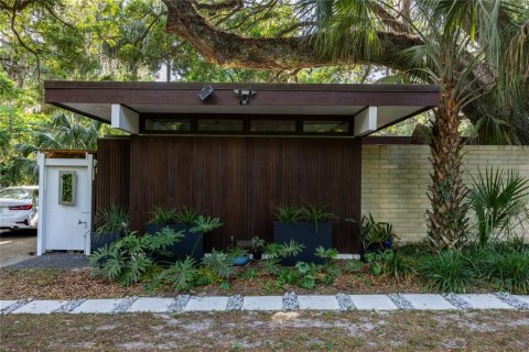 House in Gainesville, Florida 3 bedrooms, 206.8 sq.m. № 1650513 - photo 8