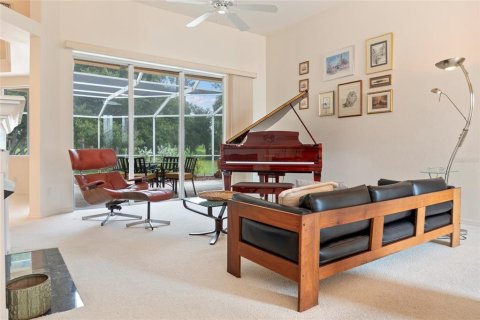 House in North Port, Florida 4 bedrooms, 262.36 sq.m. № 1871231 - photo 7