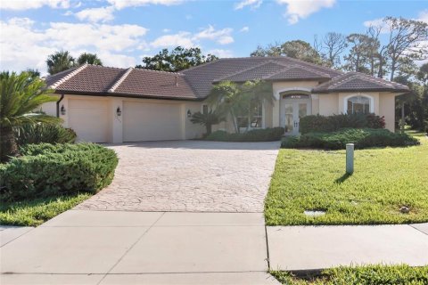 House in North Port, Florida 4 bedrooms, 262.36 sq.m. № 1871231 - photo 2