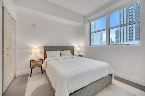 Condo in Miami, Florida, 1 bedroom  № 2170722 - photo 12