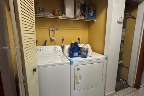 Купить виллу или дом в Майами, Флорида 3 спальни, 123.37м2, № 1931478 - фото 5