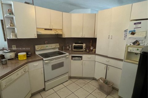 Купить виллу или дом в Майами, Флорида 3 спальни, 123.37м2, № 1931478 - фото 3