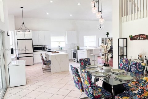 Villa ou maison à vendre à Wellington, Floride: 5 chambres, 242.29 m2 № 2008980 - photo 3