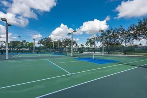 Villa ou maison à vendre à Wellington, Floride: 5 chambres, 242.29 m2 № 2008980 - photo 16