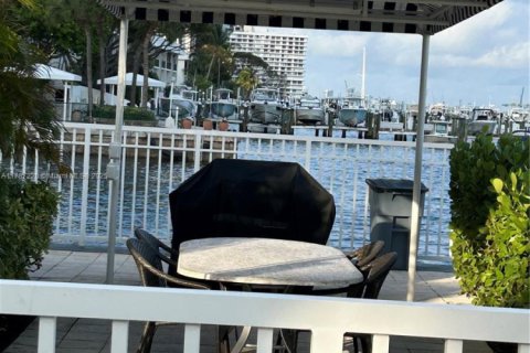 Copropriété à louer à Miami, Floride: 1 chambre, 73.49 m2 № 1739911 - photo 4