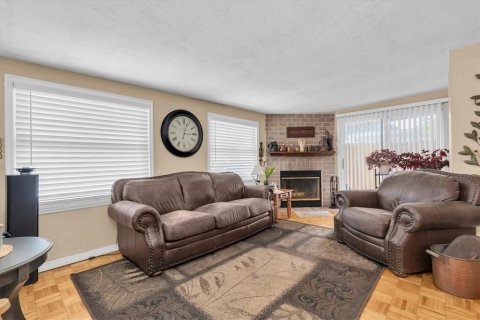 Villa ou maison à vendre à Saint Petersburg, Floride: 2 chambres, 119.38 m2 № 2225997 - photo 4