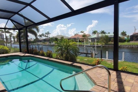 Casa en alquiler en Punta Gorda, Florida, 3 dormitorios, 209.77 m2 № 1792017 - foto 6