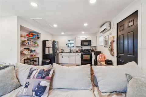 Propiedad comercial en venta en Saint Petersburg, Florida, 2 dormitorios, 96.62 m2 № 1900697 - foto 11
