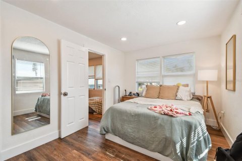 Propiedad comercial en venta en Saint Petersburg, Florida, 2 dormitorios, 96.62 m2 № 1900697 - foto 15
