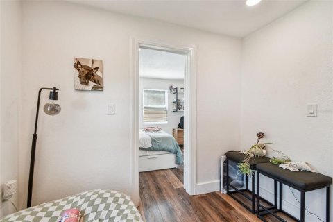 Propiedad comercial en venta en Saint Petersburg, Florida, 2 dormitorios, 96.62 m2 № 1900697 - foto 12