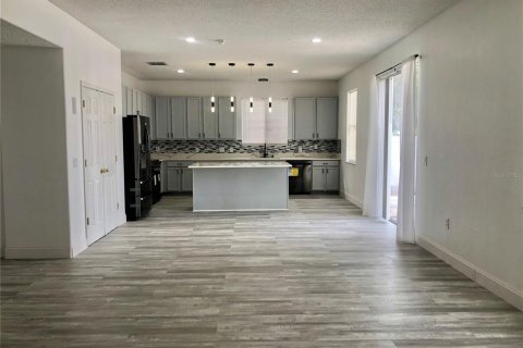 House in Kissimmee, Florida 3 bedrooms, 177.35 sq.m. № 1893640 - photo 9