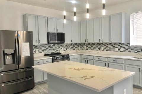 House in Kissimmee, Florida 3 bedrooms, 177.35 sq.m. № 1893640 - photo 6