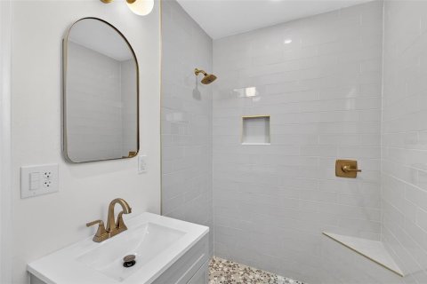 Купить виллу или дом в Энглвуд, Флорида 5 комнат, 98.1м2, № 2216203 - фото 30