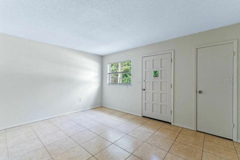 Copropriété à louer à Edgewater, Floride: 2 chambres, 96.53 m2 № 2405547 - photo 3