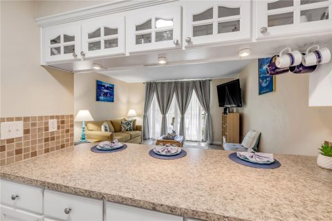 Condo in Daytona Beach, Florida, 1 bedroom  № 1839973 - photo 8