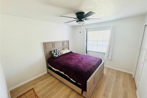 Condo in Orlando, Florida, 2 bedrooms  № 1829436 - photo 16
