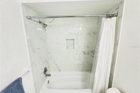 Condo in Orlando, Florida, 2 bedrooms  № 1829436 - photo 14