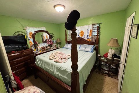 House in Miami, Florida 3 bedrooms, 98.29 sq.m. № 2004492 - photo 10