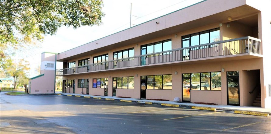 Immobilier commercial à Port St. Lucie, Floride № 2246218