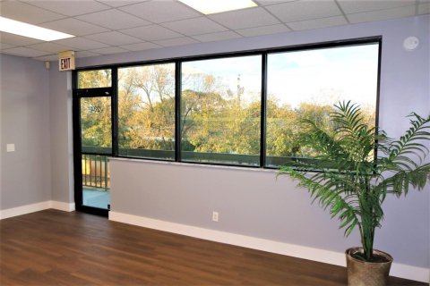 Immobilier commercial à vendre à Port St. Lucie, Floride № 2246218 - photo 3