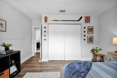 Villa ou maison à vendre à Palmetto Bay, Floride: 4 chambres, 195.65 m2 № 1922385 - photo 30