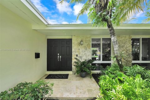 Villa ou maison à vendre à Palmetto Bay, Floride: 4 chambres, 195.65 m2 № 1922385 - photo 3