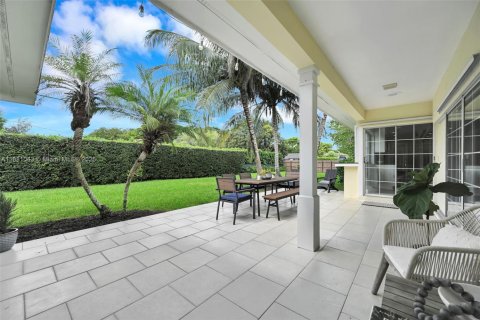 Villa ou maison à vendre à Palmetto Bay, Floride: 4 chambres, 195.65 m2 № 1922385 - photo 10