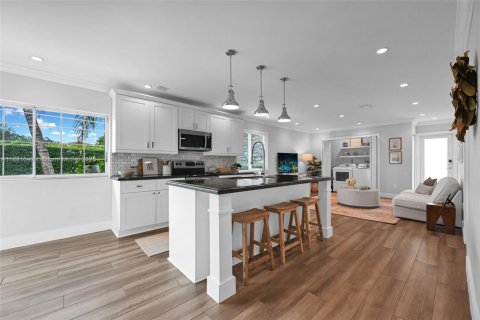 Villa ou maison à vendre à Palmetto Bay, Floride: 4 chambres, 195.65 m2 № 1922385 - photo 20