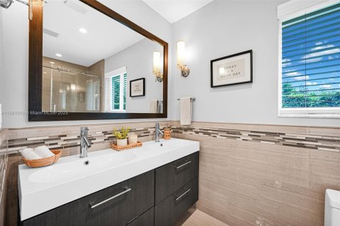 Villa ou maison à vendre à Palmetto Bay, Floride: 4 chambres, 195.65 m2 № 1922385 - photo 14