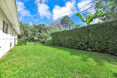 Villa ou maison à vendre à Palmetto Bay, Floride: 4 chambres, 195.65 m2 № 1922385 - photo 7