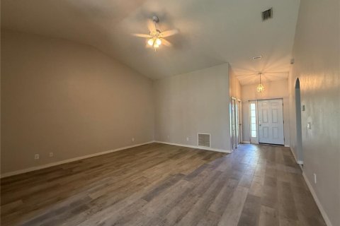 Apartamento en alquiler en Palm Coast, Florida, 3 dormitorios, 119.66 m2 № 1907935 - foto 9