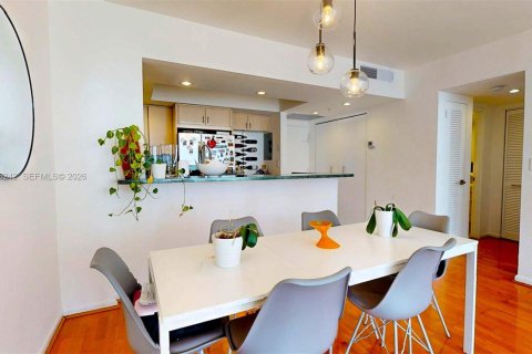Copropriété à vendre à Miami Beach, Floride: 1 chambre, 86.4 m2 № 2002581 - photo 11