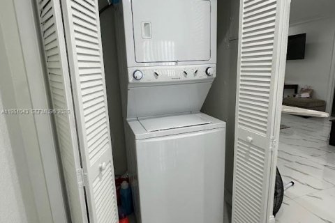 Casa en alquiler en Miramar, Florida, 2 dormitorios, 144.56 m2 № 2054647 - foto 8