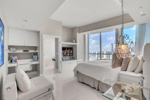 Condominio en venta en Sunny Isles Beach, Florida, 3 dormitorios, 181.72 m2 № 2424450 - foto 28
