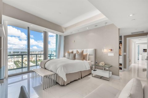 Condominio en venta en Sunny Isles Beach, Florida, 3 dormitorios, 181.72 m2 № 2424450 - foto 27