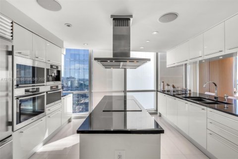 Condominio en venta en Sunny Isles Beach, Florida, 3 dormitorios, 181.72 m2 № 2424450 - foto 24