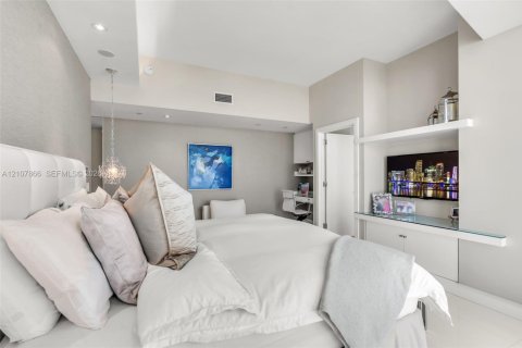 Condominio en venta en Sunny Isles Beach, Florida, 3 dormitorios, 181.72 m2 № 2424450 - foto 29