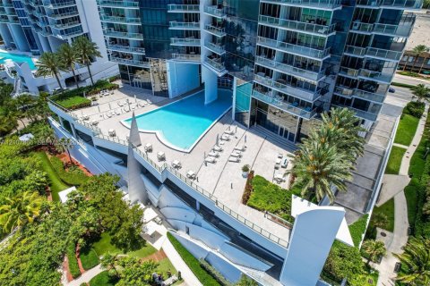 Condominio en venta en Sunny Isles Beach, Florida, 3 dormitorios, 181.72 m2 № 2424450 - foto 12