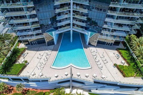 Condominio en venta en Sunny Isles Beach, Florida, 3 dormitorios, 181.72 m2 № 2424450 - foto 10