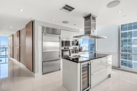 Condominio en venta en Sunny Isles Beach, Florida, 3 dormitorios, 181.72 m2 № 2424450 - foto 21