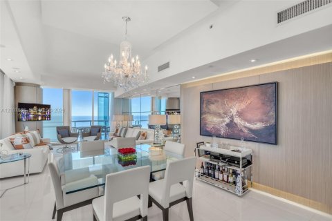 Condominio en venta en Sunny Isles Beach, Florida, 3 dormitorios, 181.72 m2 № 2424450 - foto 6