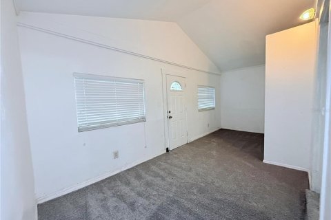 Casa en venta en Tampa, Florida, 3 dormitorios, 117.06 m2 № 2228227 - foto 2