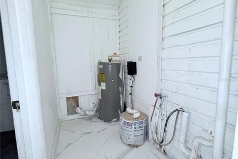Casa en venta en Tampa, Florida, 3 dormitorios, 117.06 m2 № 2228227 - foto 13
