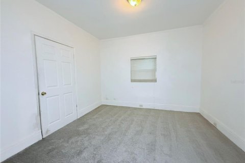 Casa en venta en Tampa, Florida, 3 dormitorios, 117.06 m2 № 2228227 - foto 9