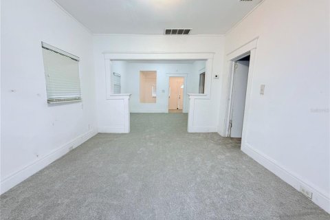 Casa en venta en Tampa, Florida, 3 dormitorios, 117.06 m2 № 2228227 - foto 4