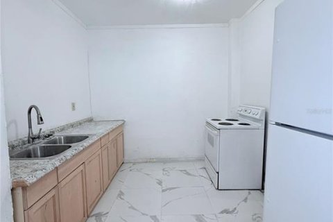Casa en venta en Tampa, Florida, 3 dormitorios, 117.06 m2 № 2228227 - foto 6